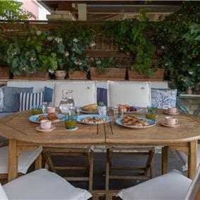 3 bedroom villa with pool and sea views in Barbati, Corfu, sleeps 8